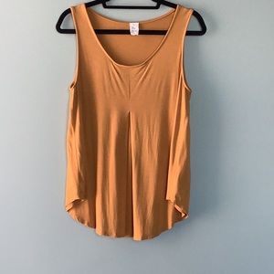 Ivy Rose scoop neck tank top in gorgeous deep mustard yellow Size Lg
